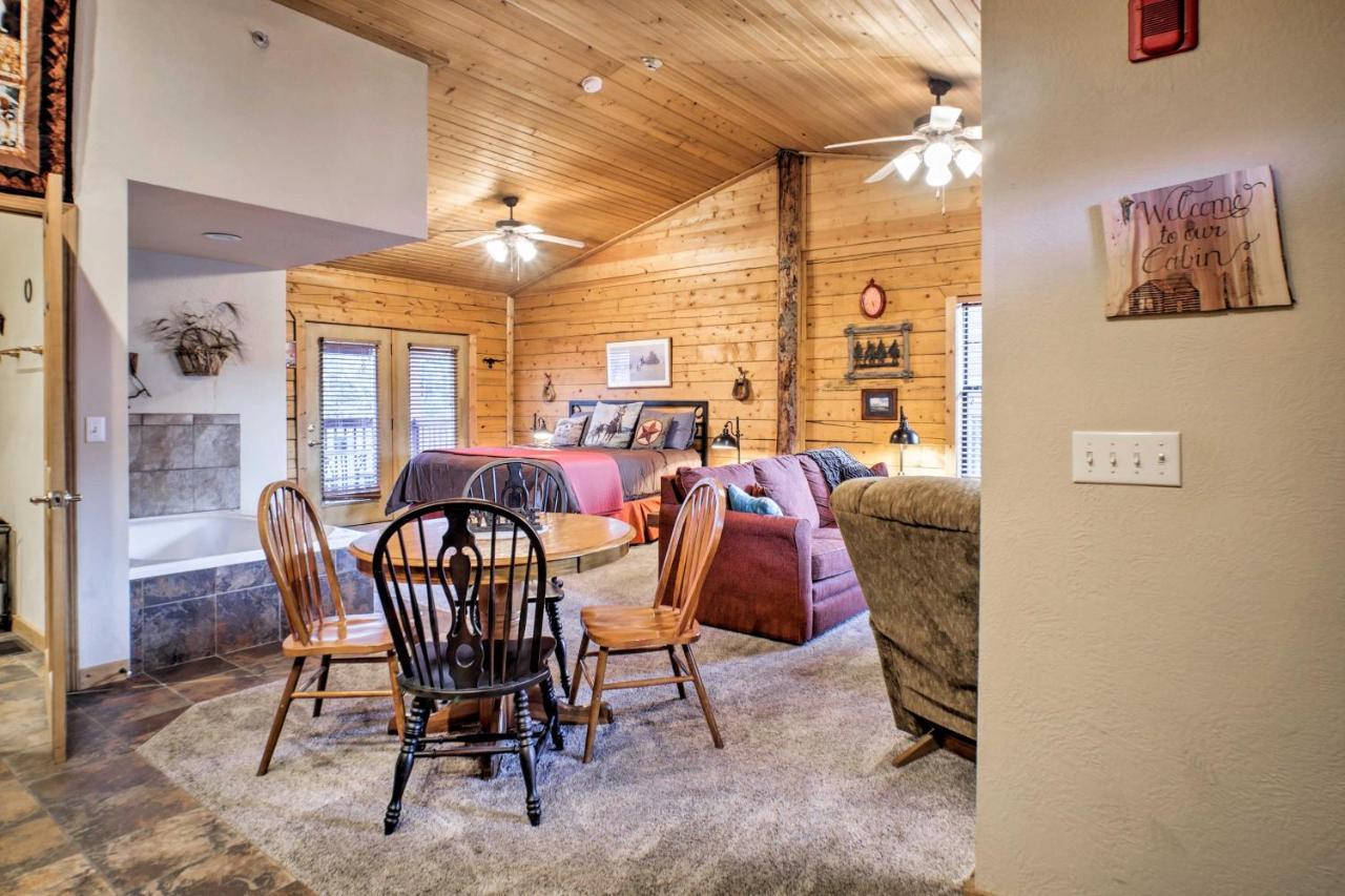 شقة Cabin-Style Studio Right Off The Branson Strip! المظهر الخارجي الصورة