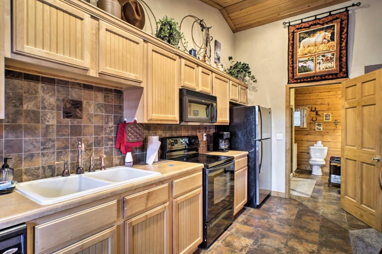 شقة Cabin-Style Studio Right Off The Branson Strip! المظهر الخارجي الصورة